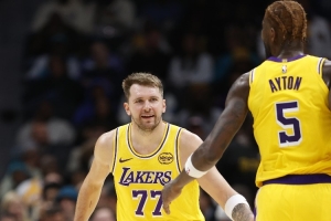 感谢喂饼！艾顿：东里是主要组织者 他们让我的工作变得很简单