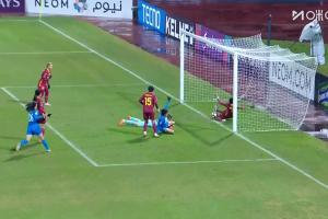 开张！武汉女足收获本赛季亚冠首球，唐涵造乌龙恰好越过球门线