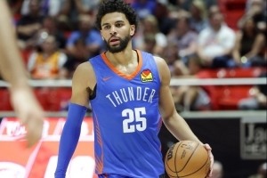 阿杰伊·米切尔：队里每个人都要防守 在雷霆打球这就是准则