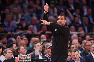 绿军90投42中！马祖拉：不管空位还是上篮我们都没能命中