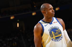 第四节未出战！老将霍福德右腿筋拉伤 被列为每日观察状态