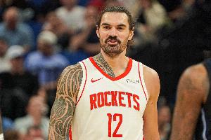 亚当斯防挡拆持球者每回合失0.67分 与艾顿并列联盟中锋第二少