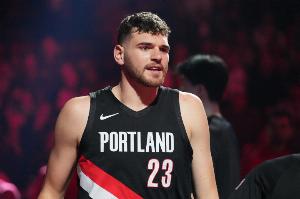 长板很长但也有短板！克林根高效9中5得13分8板 被疯狂军训很狼狈