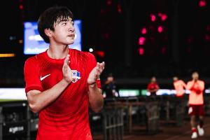 留洋法甲！官方：17岁梅州客家前锋魏祥鑫加盟欧塞尔