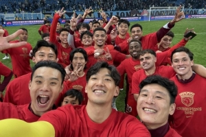 蒯纪闻：职业生涯第一个冠军，感谢道路上每一个人