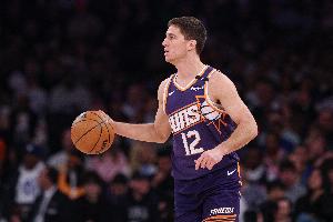 看起来就很稳！吉莱斯皮13投6中得15分3板6助 全场0失误