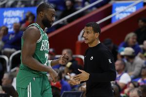 无懈可击！凯尔特人全队仅5次失误 追平球队赛季最低失误数纪录