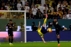 梦回当年！C罗这个精彩倒钩和当年欧冠倒钩破尤文有几分相像？