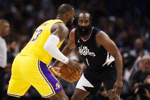 湖人在洛杉矶德比中面对快船已经4连胜 2009年以来最长！