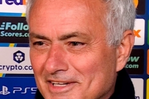 穆帅谈与斯内德再见面：他给我带来了三冠王，这个胖子很可爱