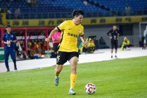 媒体人：徐彬这次留洋是英国俱乐部自己找上来的