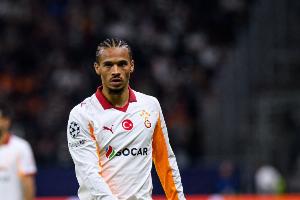 突破依旧犀利！萨内对圣吉罗斯成功过人8次，本赛季欧冠单场最多