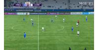 申花开场两获良机！路易斯门前包抄+头球攻门，均被神户球员挡出