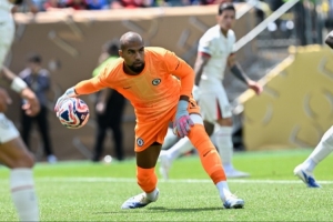 罗伯特·桑切斯谈限制亚马尔：库库完全掌控了局面 我们才是热门