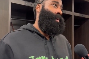 哈登谈77打快船找回三分：出色的球员只要出手够多 总能命中几个