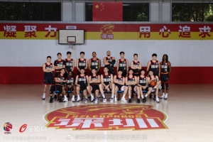 25-26赛季球员写真第一弹 你最pick哪位球员的帅照