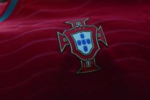 葡萄牙发布世界杯主场球衣：球衣设计向国家的海洋根源致敬