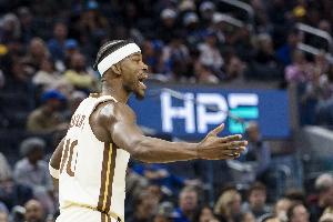 杀伤力不够！勇士全队仅获得10次罚球 和亚历山大个人持平