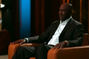 气场全开！乔丹：我的合同中有特别条款 就算打街球受伤也有保障