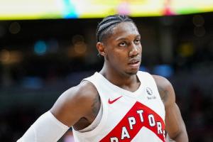 猛龙主帅：巴雷特膝盖情况在好转&未参与合练 现在是每日观察