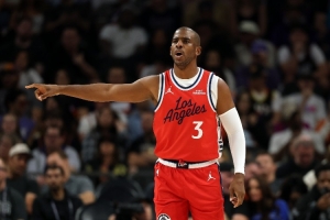 杨毅：快船更衣室可能都动手了 只能赶紧把保罗送走先平息矛盾