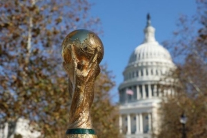 大力神杯已经被运抵华盛顿，12月6日凌晨举办世界杯抽签仪式