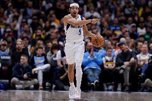 瑞安·内姆哈德连续两场15+10助 队史第二位新秀 比肩东契奇