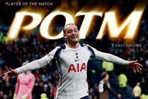 热刺生涯首球+助攻，哈维·西蒙斯当选热刺2-0布伦特福德队内最佳