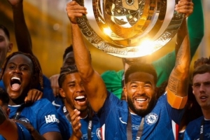 切尔西祝福里斯·詹姆斯：彻头彻尾的切尔西人！26岁生日快乐！