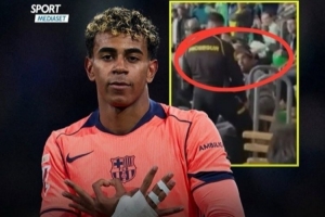 意媒：父亲庆祝亚马尔进球时太兴奋，惹恼贝蒂斯球迷并被带离看台