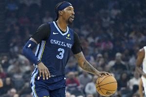 终于发挥了一场！波普8中5&三分5中3拿到赛季新高16分 另有5助