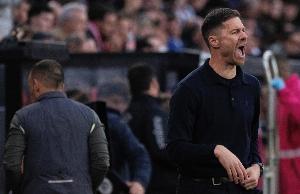 阿隆索：很多球员缺阵你会感觉不稳固 我的未来不是现在要考虑的