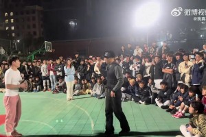 这个是真牛逼啊！50岁大爷这球技单挑能打败多少吧友？