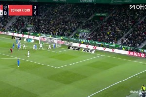 扳平比分！贝林厄姆头球摆渡，赫伊森顺势抽射破门