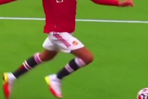 只剩下回忆了，博格巴精准找到了格林伍德，后者完成破门