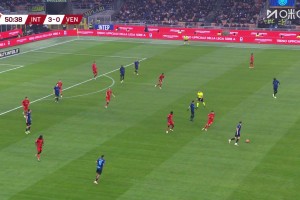 轻松写意！图拉姆脚后跟策动，随后接队友传中头球入网